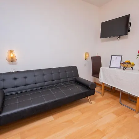 Apartment Haus *